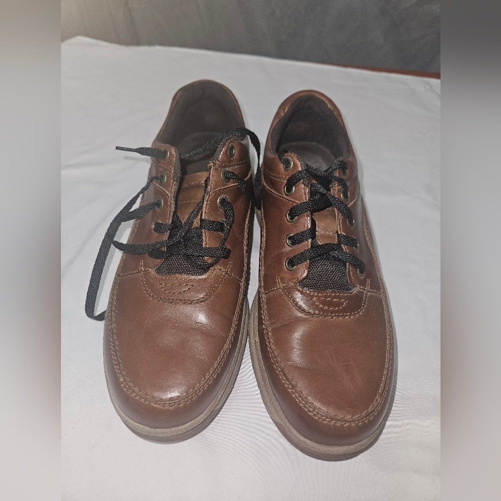 Rockport Mens World Tour Classic Walking Work Dress Shoe Size 8 Slight Scuffing